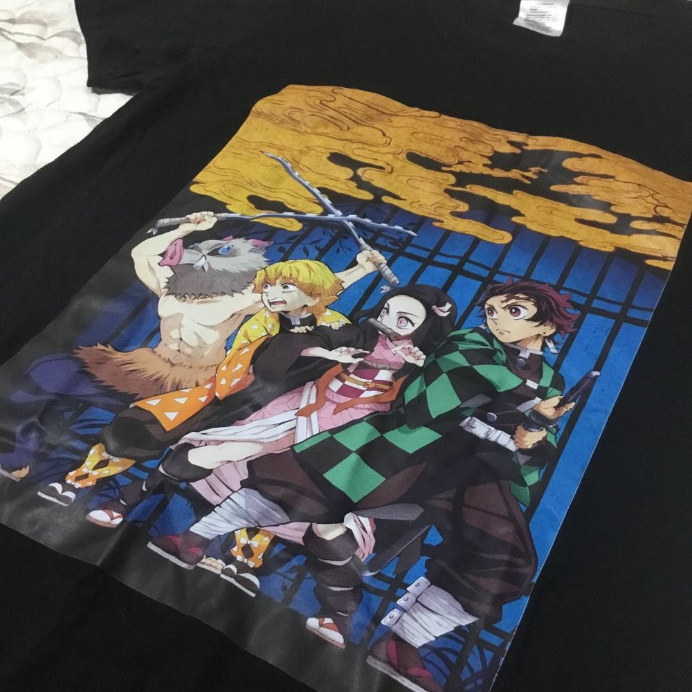 Youth M - Demon Slayer anime - Black short sleeve Gildan shirt